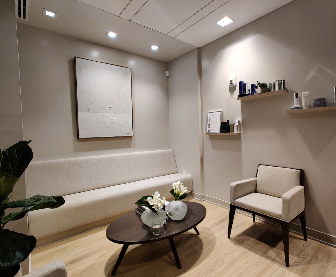 Boston Center for Plastic Surgery in Chestnut Hill, MA. Reception Area, designed by Hardaway Sziabowski Architects.