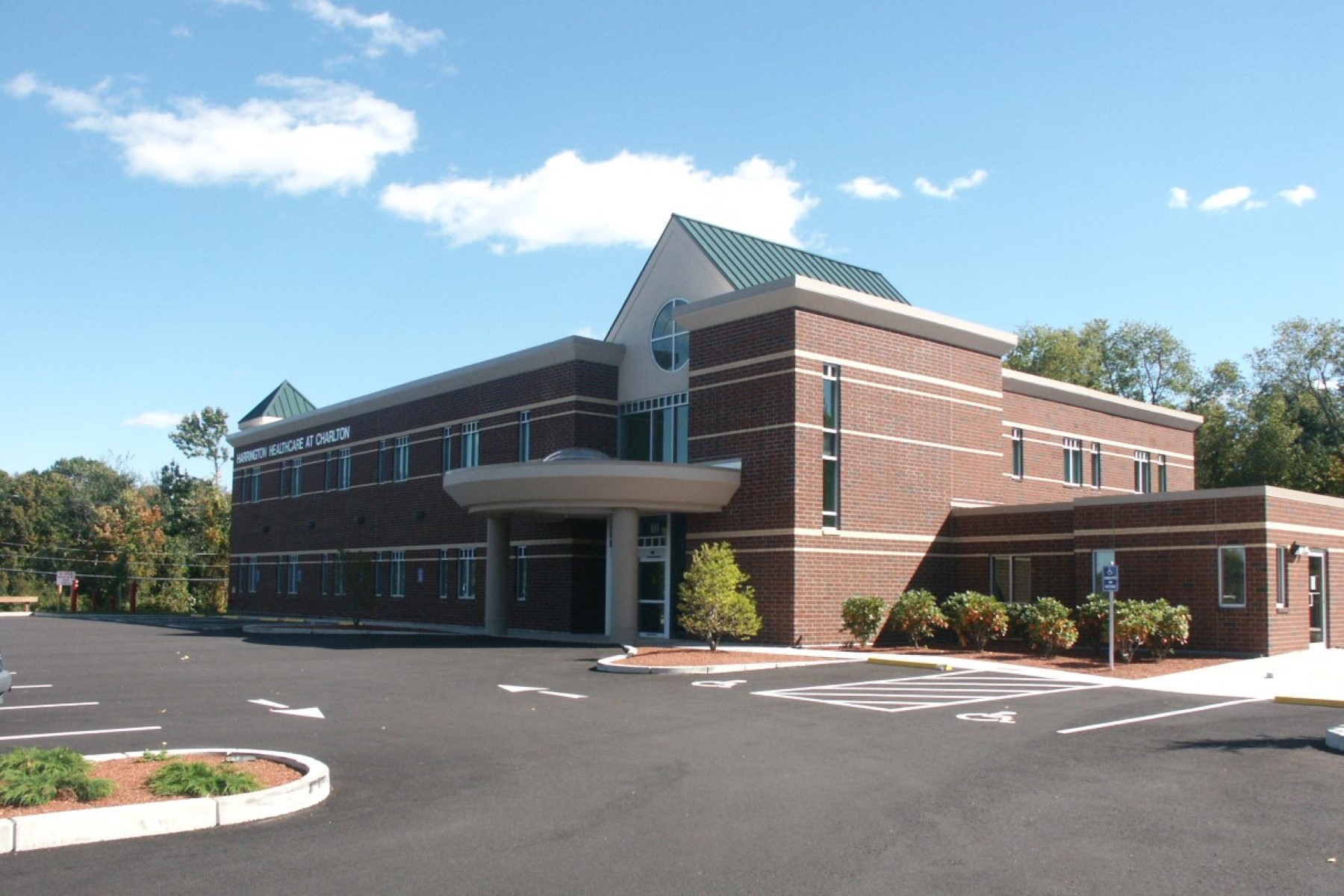 Harrington Hospital Medical Office Building in Charlton, MA. Building Exterior, designed by Hardaway Sziabowski Architects.