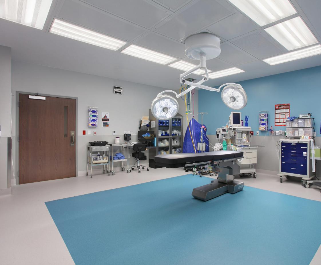 Tampa Bay Joint &amp; Spine in Clearwater, Florida. Surgical Room, designed by Hardaway Sziabowski Architects.
